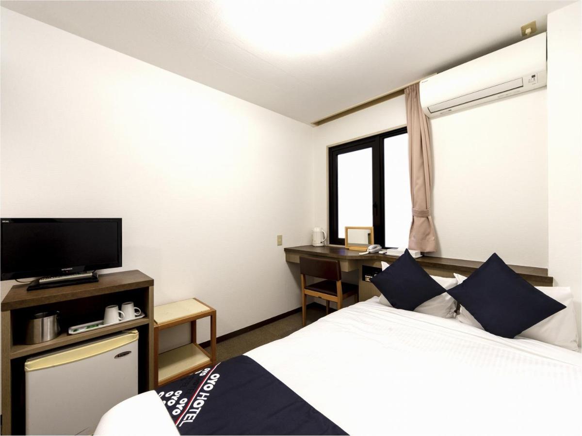 Business Hotel Yanagi Kitakyushu Kokura Esterno foto